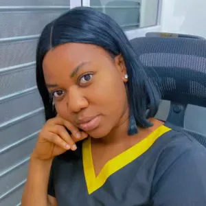 Femme de ménage recherchant du travail à Tours 