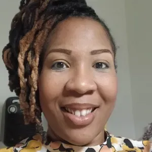 recherche une baby sitter ponctuellement 