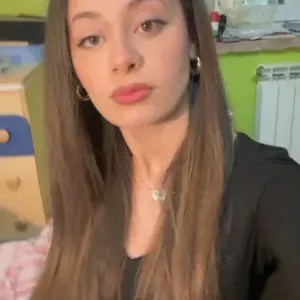 Babysitter disponibile a Lunano