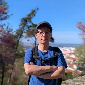 Looking for a tutor speak English and Portugese fluently.