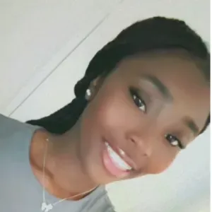  Baby-sitter débutante à Marseille 