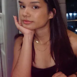 Babysitter e dogsitter com experiência 