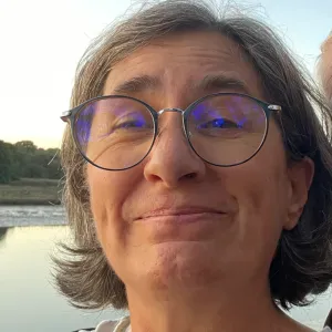 Baby sitter expérimentée vannes Auray