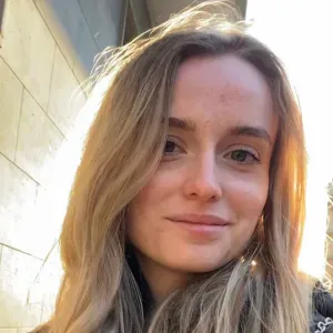 Babysitter solare e premurosa a Torino