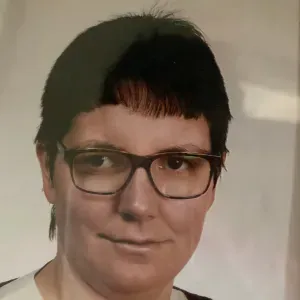 Auxiliar domiciliar- cuidadora de idosos 