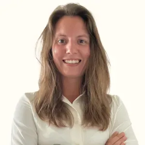 Baby-sitter diplômée, sérieuse et expérimentée