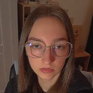 Baby-sitter sérieuse et ponctuelle à Roubaix – 18 ans