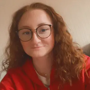 Etudiante proposant cours et remise a niveau