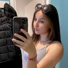 Garde d'enfant à temps partiel ou bien en baby-sitting