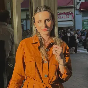 Soy Alba una chica divertida y enérgica.