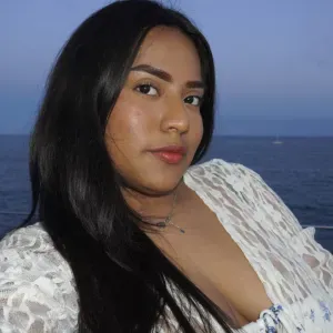 Niñera responsable y cariñosa disponible en Barcelona