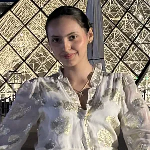 Baby sitter expérimenté dans la Colombie 