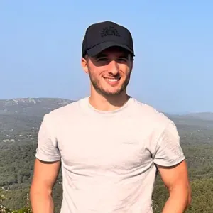 Baby-sitter pour Auriol et alentours