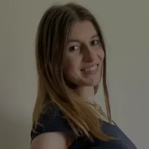 Baby-sitter disponible dans toute la Manche !