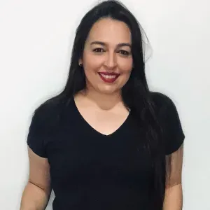 Personal de limpieza dedicado con 6 años de experiencia.