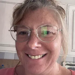 Femme de ménage, aidant à domicile 