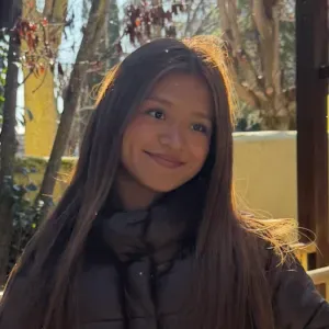 Soy kandy, profesora comprometida con el trabajo!