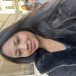 Jeune fille aupair en France pour completer mes heures