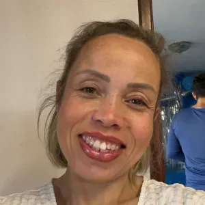 Ama / Babysitter com experiência em Anadia