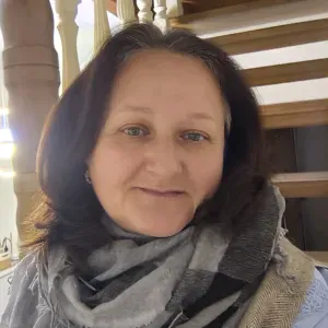 Cerco lavoro come badante e pulizie