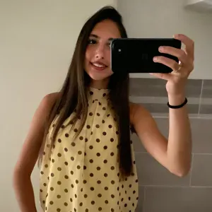 Baby-sitter expérimentée à Bessan