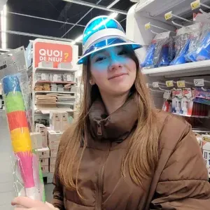 Baby sitter/ animatrice centre loisirs 