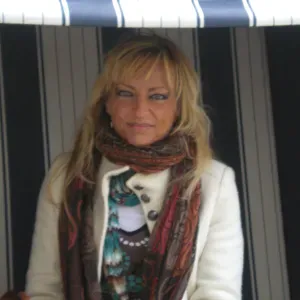 Aide à domicile, un peu de chaleur, un sourire....