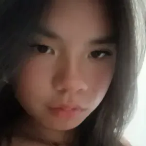 Experienced babysitter looking for a job!