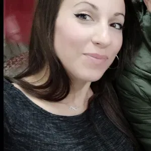 Se ofrece cuidadora de niños o mayores