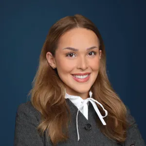 Baby-sitter expérimentée et bienveillante