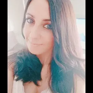 Canguro con experiencia en bebés y niños 