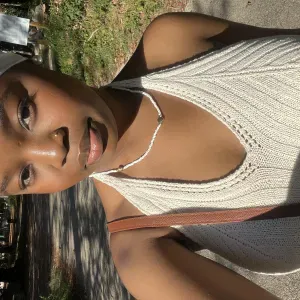 Baby-sitter expérimenté à Saint germain en Laye 