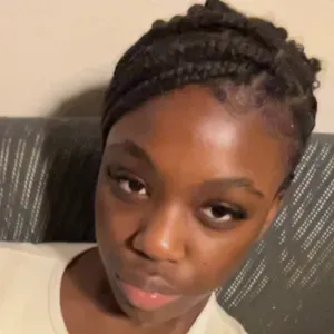 Baby-sitter exerçant à Saint-Germain-En-Laye et  environs 