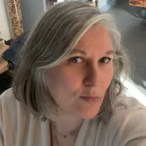 nounou domicile, aide à la personne 