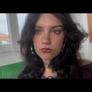 Jeune baby-sitter motivée sur Genève 