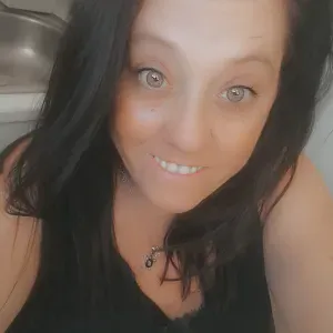 Femme de ménage la teste de buch 