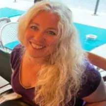 Baby sitter qui lit de super histoires !