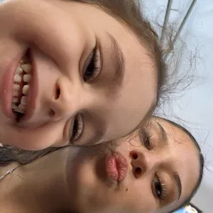 Babysitterin sucht einen mini Job nach der schule!