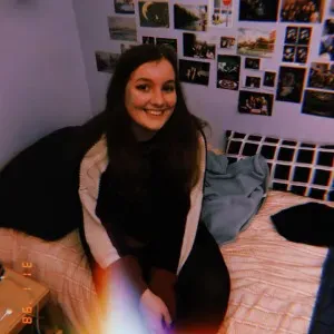 Graduate available for pick-up and babysitting