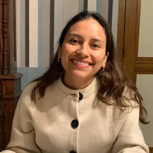 Baby-sitter junior à Paris ou Troyes