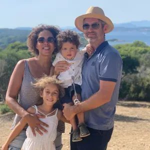 Je cherche une baby-sitter à domicile