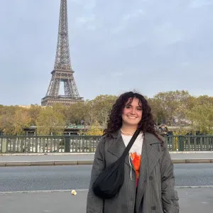 Baby-sitter expérientée aux alentours de Vannes