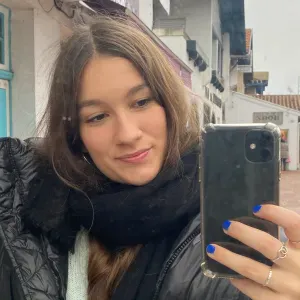 Baby-sitter expérimentée à Bordeaux 