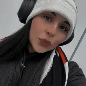 Encantada para cuidar su mascota