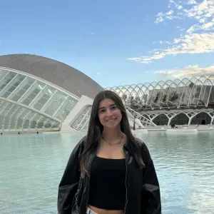 Committed Tutor looking for a job 