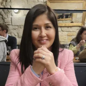 Dame de compagnie disponible à Toulouse