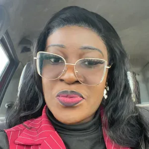  Empregada de limpeza sou alguém responsável 