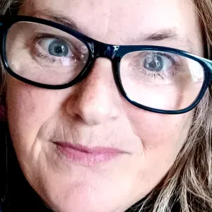 Pet lover looking in area's Paris,Brittany,Normandy. 