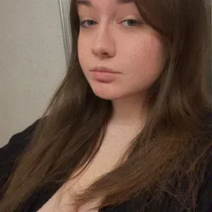 Pet sitter sur Mons ! Âgée de 20 ans