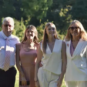Baby-Sitter disponible tout l'été sur Toulon